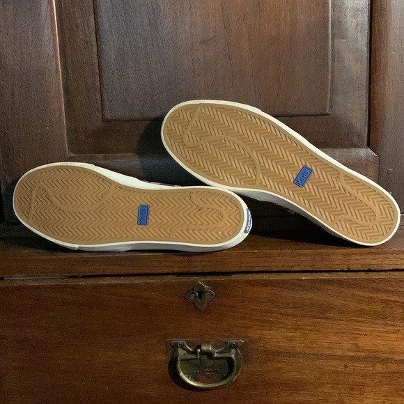 Women’s Leopard print Keds slip ons size 11 - Picture 4 of 5